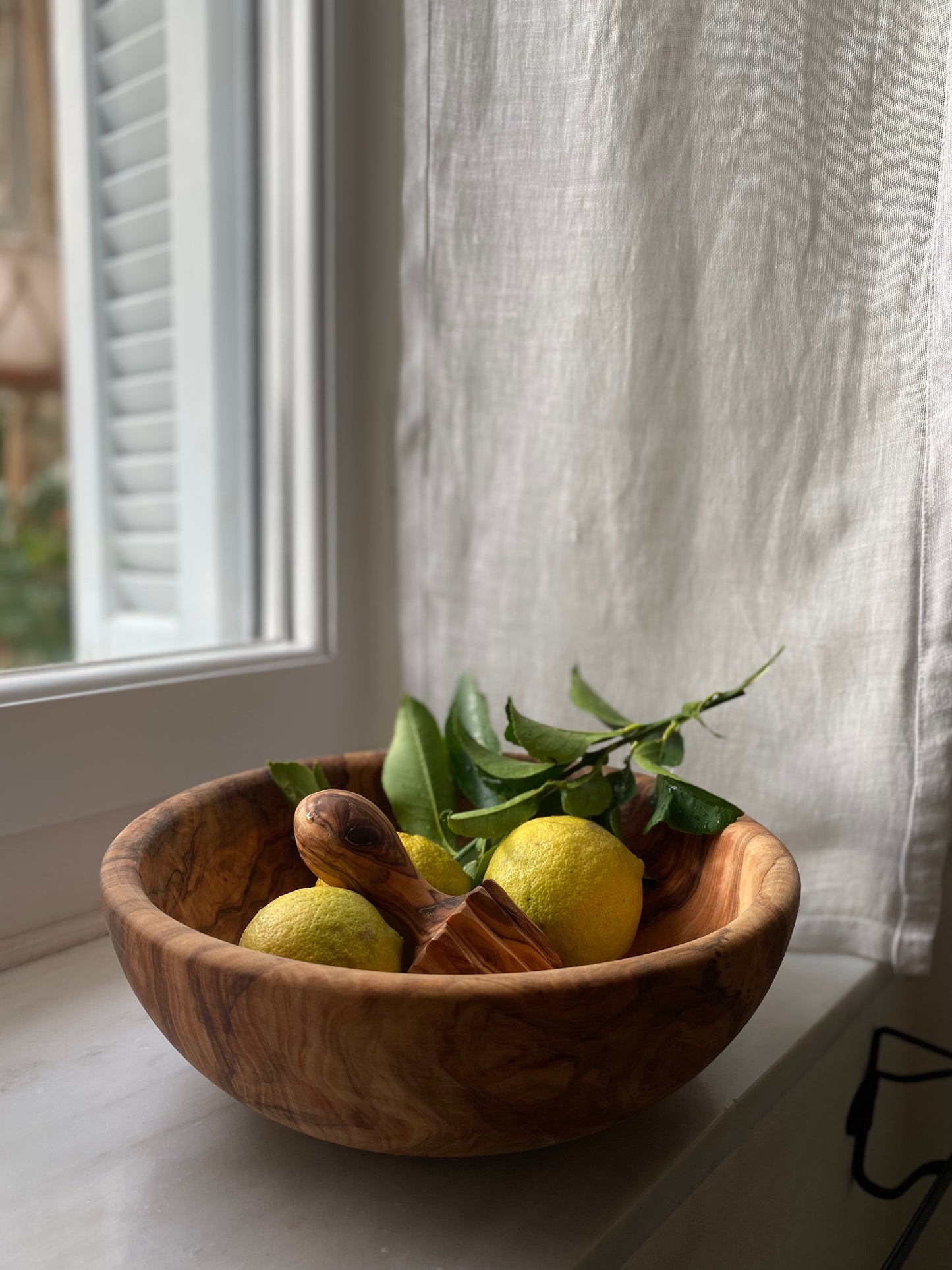 Fruit bowl Olive wood
